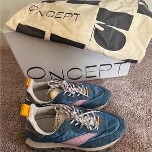 ONCEPT Women's Blue and Pink Sneakers